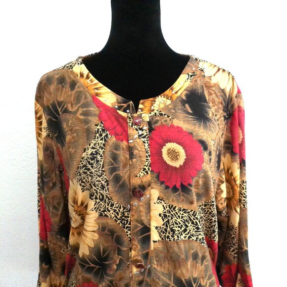 Red/brown floral 3/4 sleeves shirt, with little studs design - Picture 3 of 6